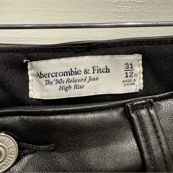 Abercrombie Black Loose High Rise Jean‎ 31 Tall Black Leather Grunge Full Length - Picture 10 of 14